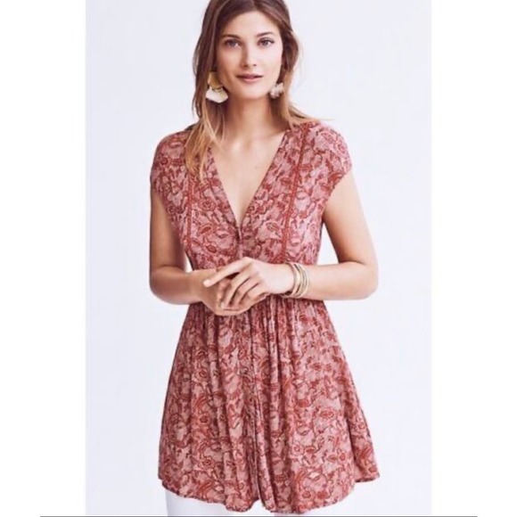 Anthropologie Tops - Vanessa Virginia Anthropologie Red Floral Paisley Tunic Blouse Small